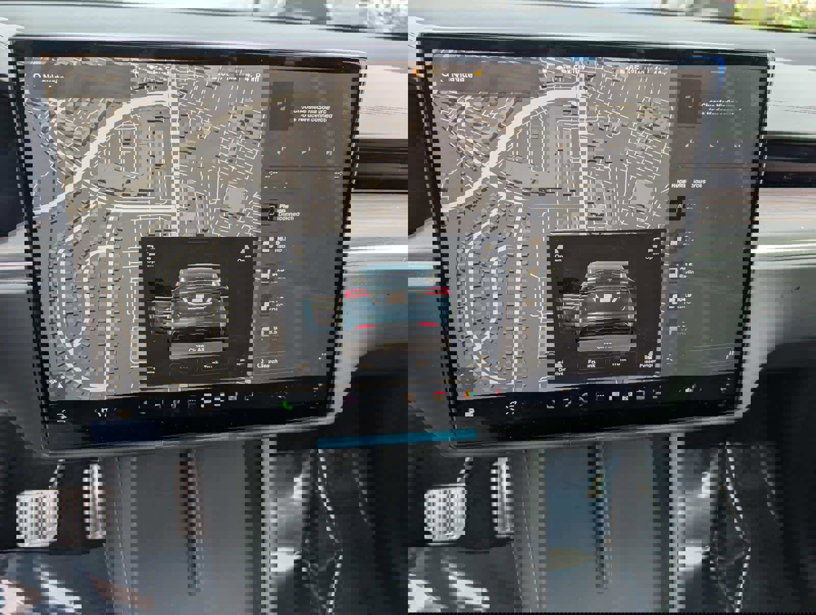 Used 2024 Tesla Model X image 25