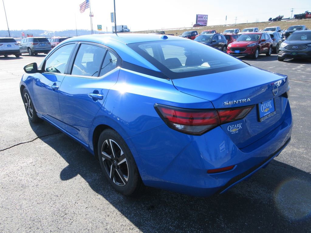 Used 2024 Nissan Sentra SV image 3