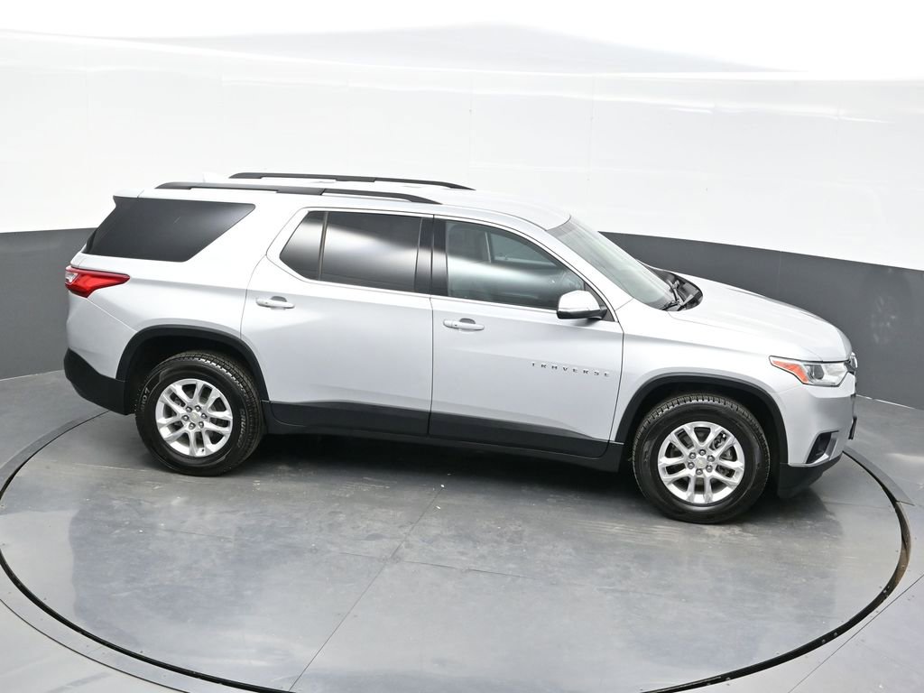 Used 2021 Chevrolet Traverse LT image 36