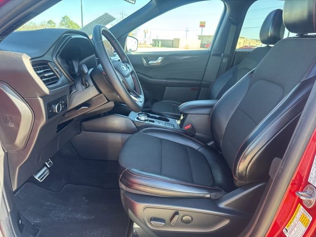 Used 2024 Ford Escape ST-Line AWD/4WD image 2