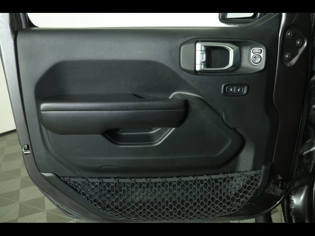 Used 2018 Jeep Wrangler Unlimited Sport S image 14