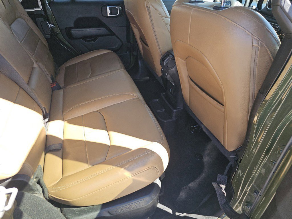 Used 2022 Jeep Wrangler Unlimited Sahara w/ Cold Weather Group image 5