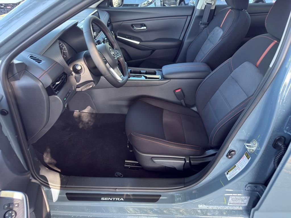 New 2025 Nissan Sentra SR image 16