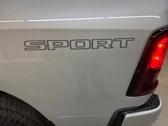 New 2026 RAM 3500 Big Horn AWD/4WD image 16