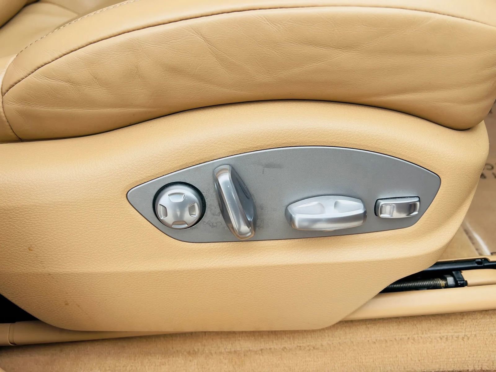 Used 2016 Porsche Macan S image 14