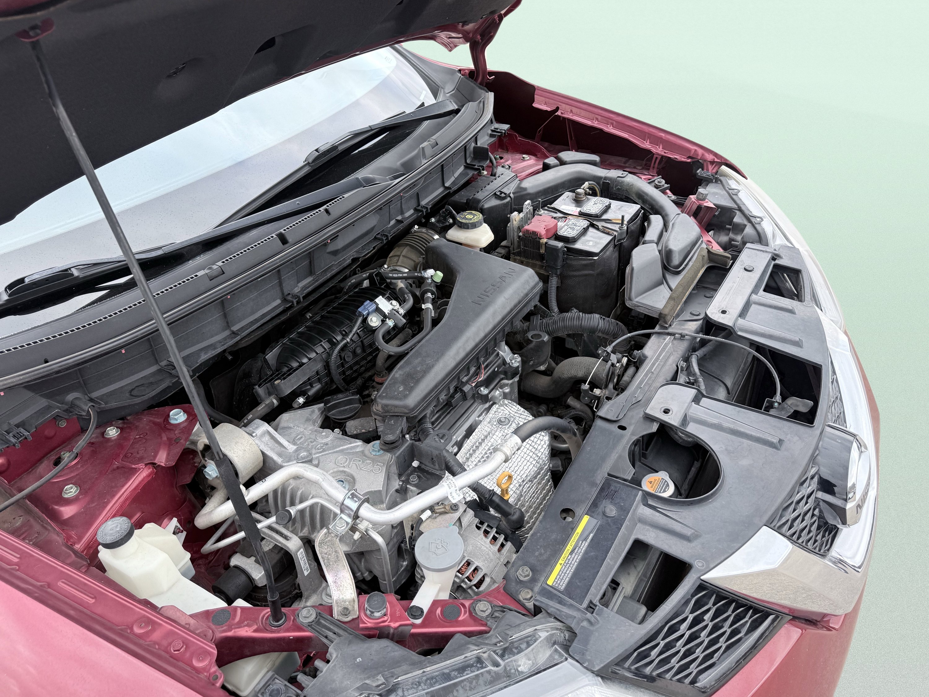 Used 2015 Nissan Rogue S FWD image 14