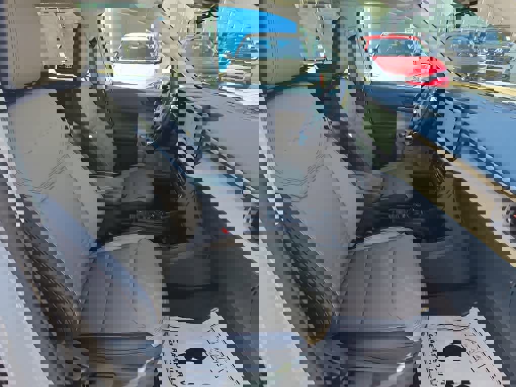 Used 2025 Ford Maverick Lariat w/ 4K Tow Package image 37