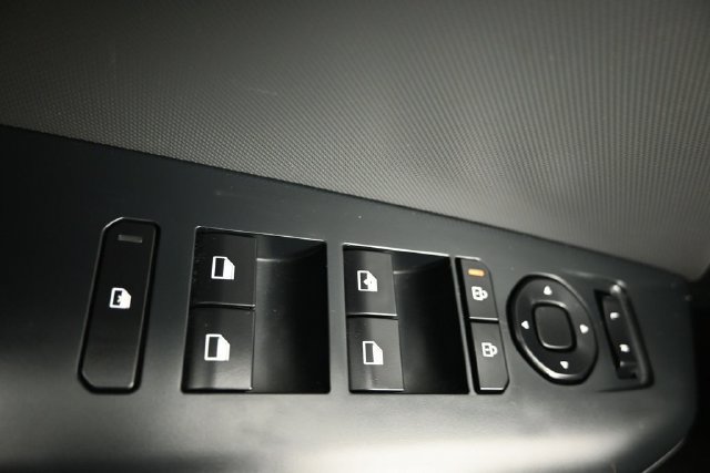Used 2025 Kia K4 FWD image 28