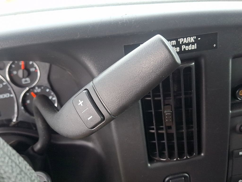 Used 2024 GMC Savana 2500 w/ Driver Convenience Package image 15