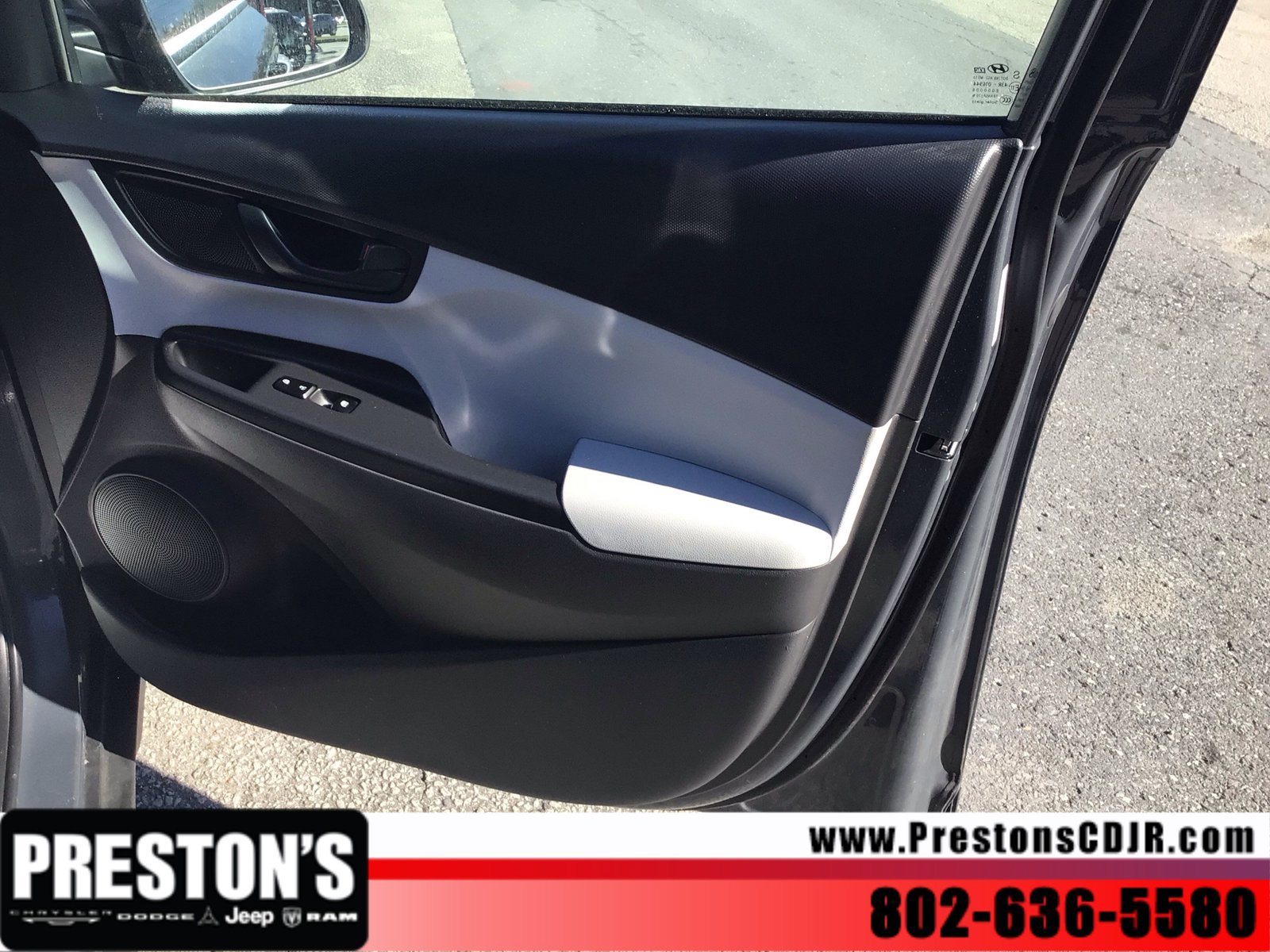 Used 2023 Hyundai Kona SEL AWD/4WD image 23
