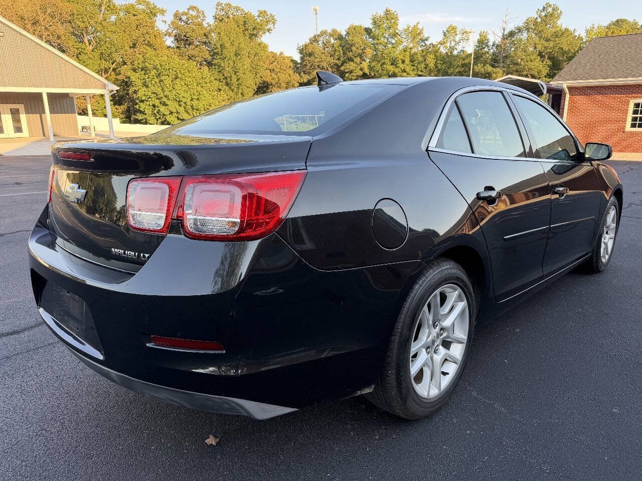 Used 2015 Chevrolet Malibu LT w/ Power Convenience Package FWD image 7