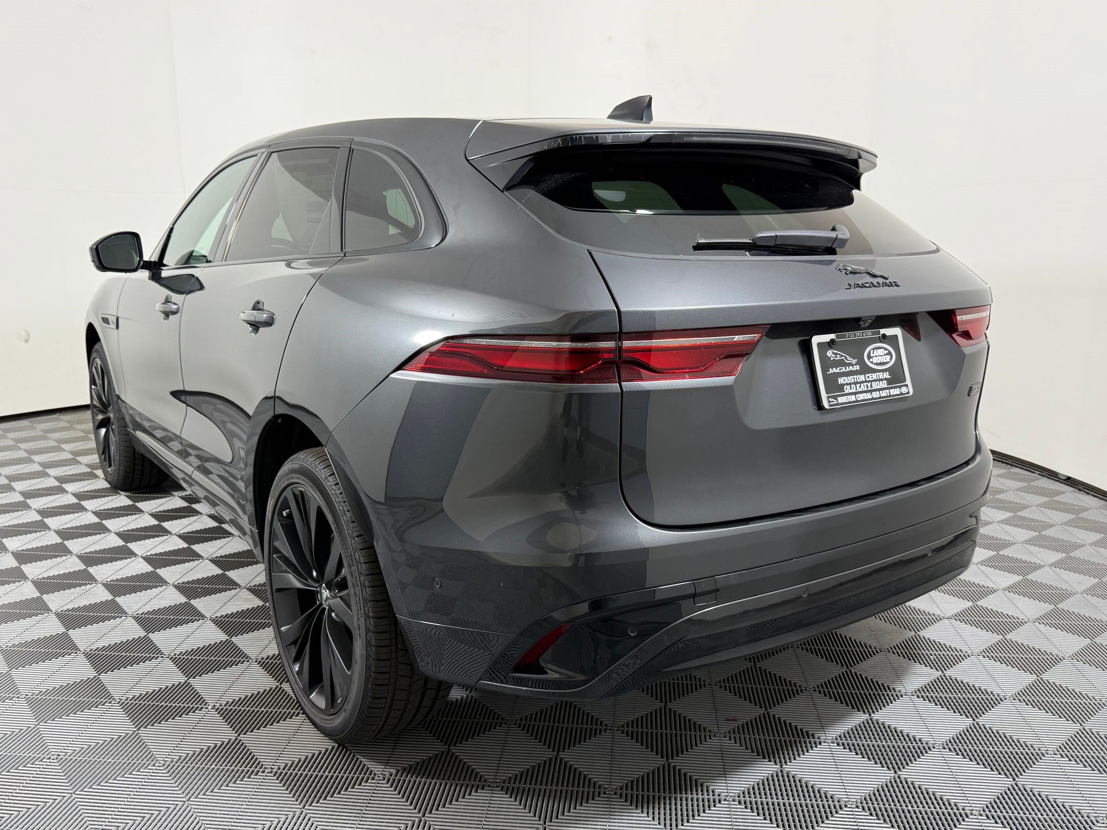 New 2026 Jaguar F-PACE R-Dynamic S AWD/4WD image 3