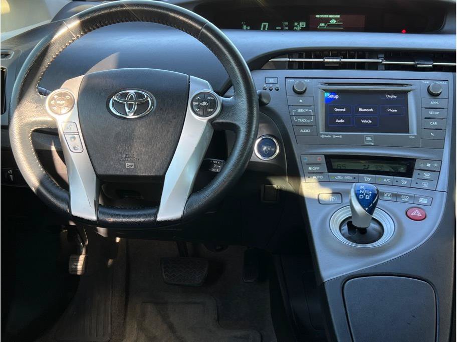 Used 2013 Toyota Prius Four FWD image 10