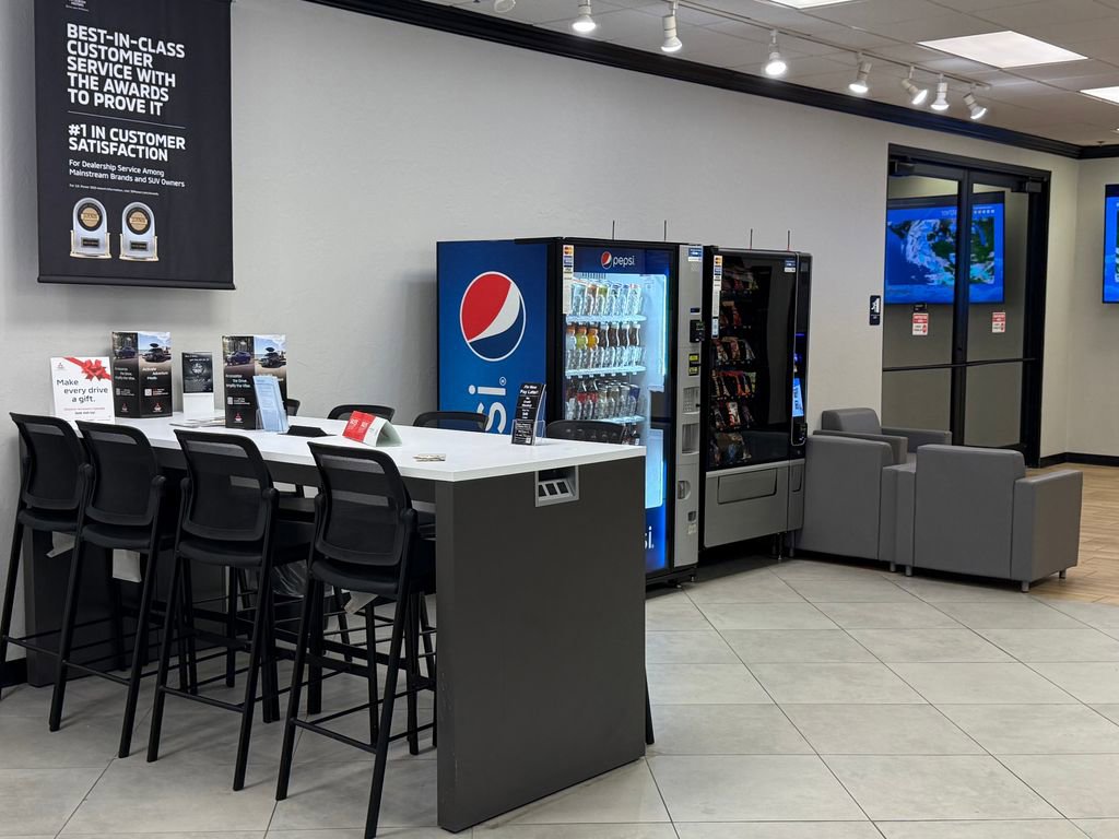 New 2026 Mitsubishi Outlander LE image 6