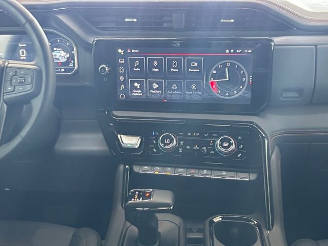 Used 2024 GMC Sierra 1500 AT4 w/ Technology Package AWD/4WD image 4