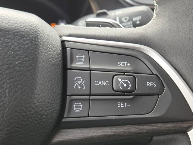 Used 2023 Jeep Grand Cherokee L Limited image 14