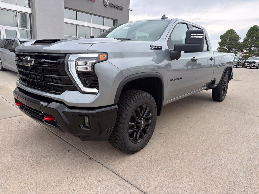 New 2026 Chevrolet Silverado 3500 LT w/ Trail Boss Package AWD/4WD image 1