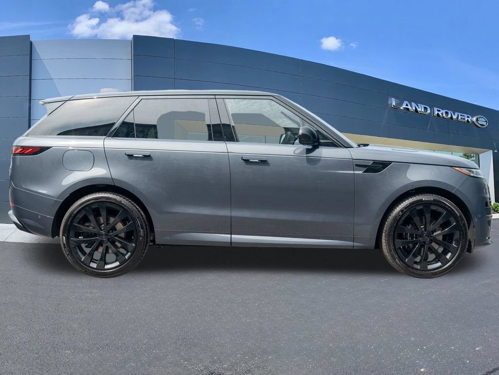 New 2026 Land Rover Range Rover Sport Dynamic SE AWD/4WD image 8