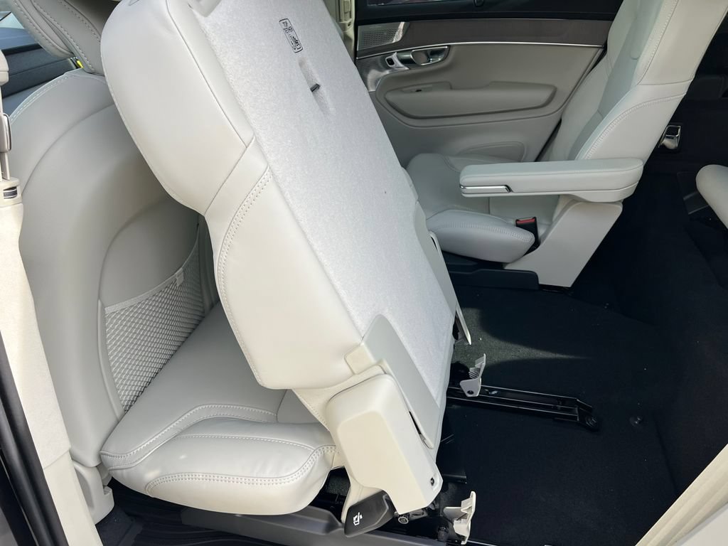 New 2026 Volvo XC90 T8 Ultra w/ Lounge Package AWD/4WD image 33