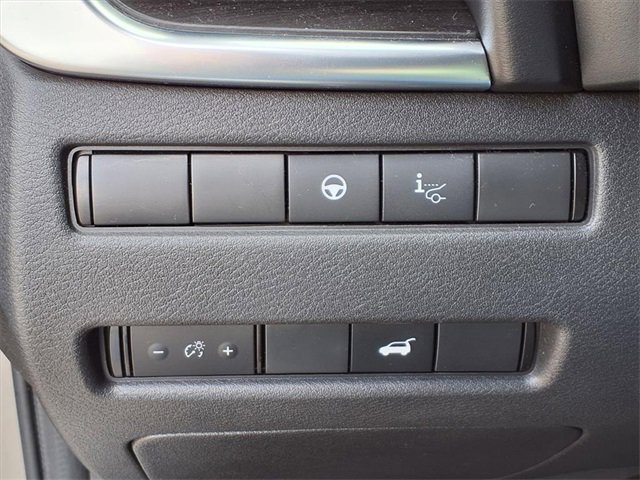 Certified 2023 Nissan Rogue Platinum w/ Platinum Premium Package image 10