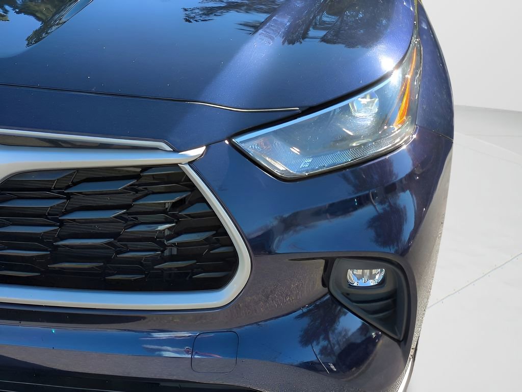 Certified 2024 Toyota Highlander XLE image 10