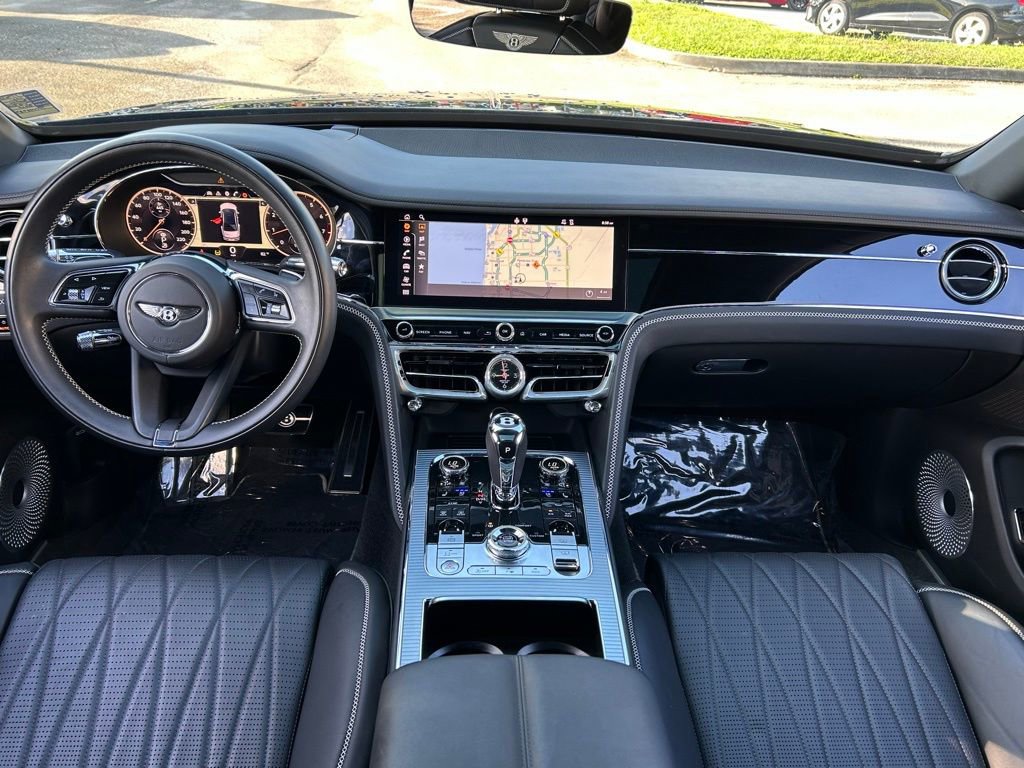 Used 2021 Bentley Flying Spur V8 image 10