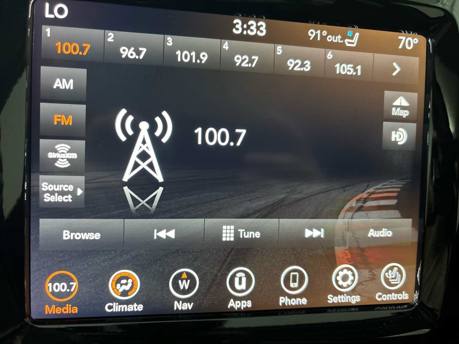 Used 2022 Jeep Cherokee Limited w/ Elite Package AWD/4WD image 12