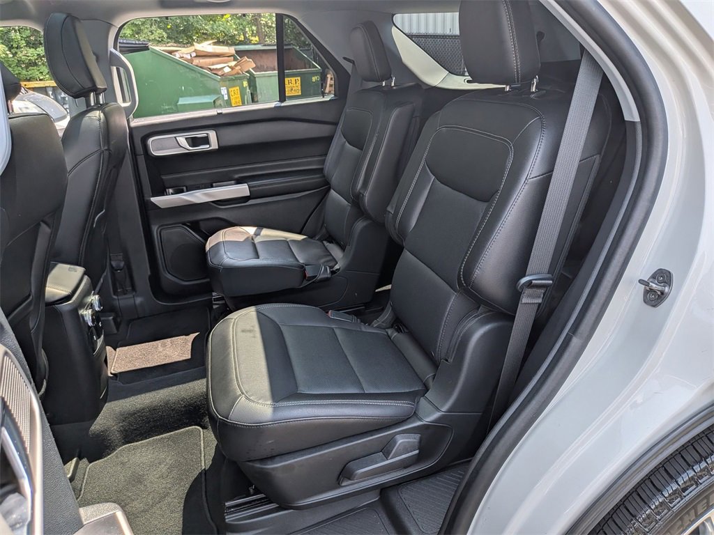 Used 2022 Ford Explorer Limited w/ Equipment Group 301A image 26