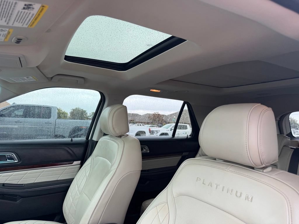 Used 2016 Ford Explorer Platinum AWD/4WD image 30