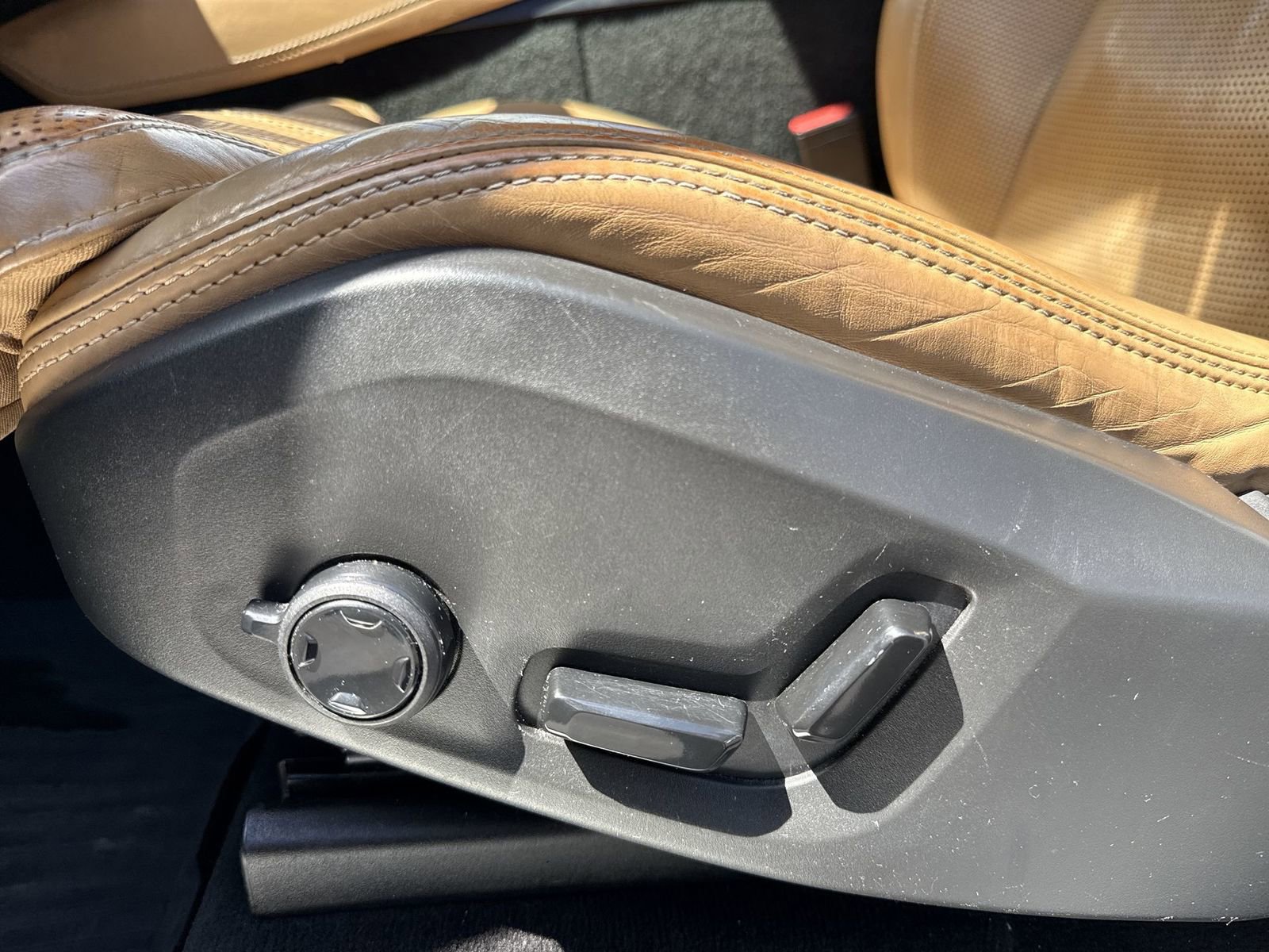 Used 2018 Volvo XC90 T6 Inscription w/ Convenience Package AWD/4WD image 14