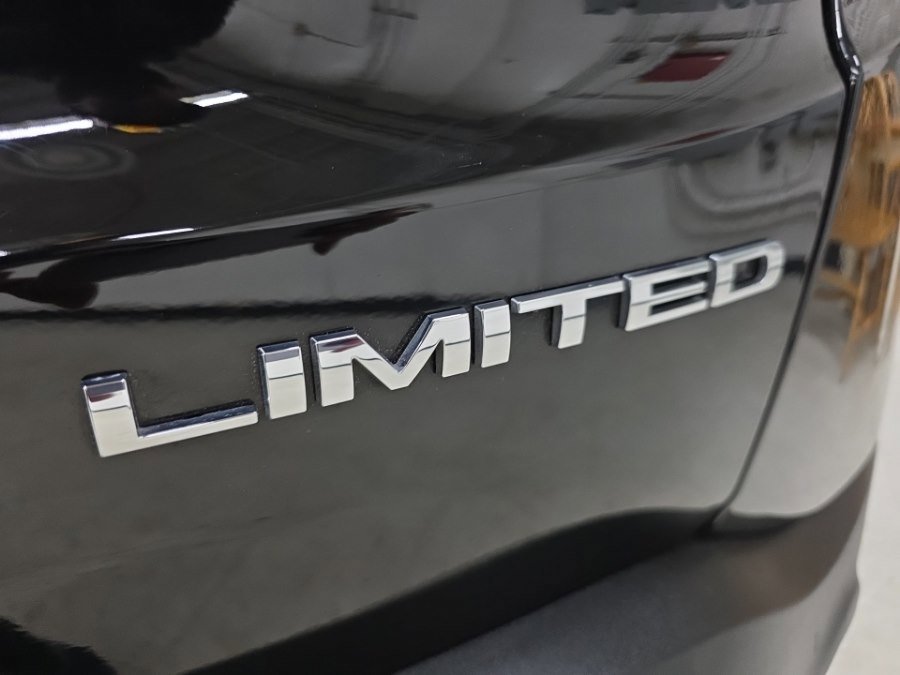 Used 2021 Jeep Renegade Limited w/ Sun & Sound Group image 38