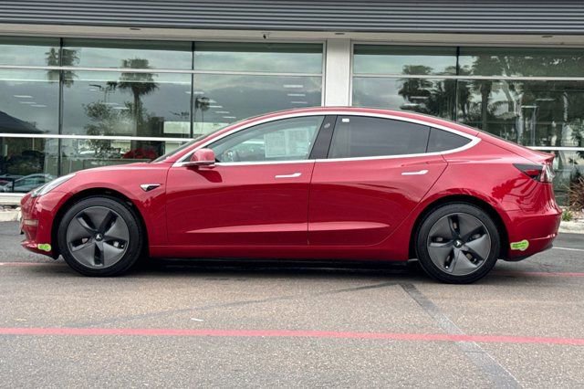 Used 2020 Tesla Model 3 Standard Range Plus image 9