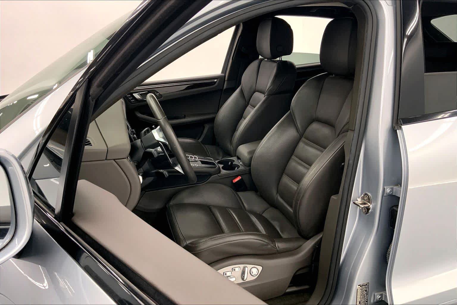 Used 2017 Porsche Macan S AWD/4WD image 21