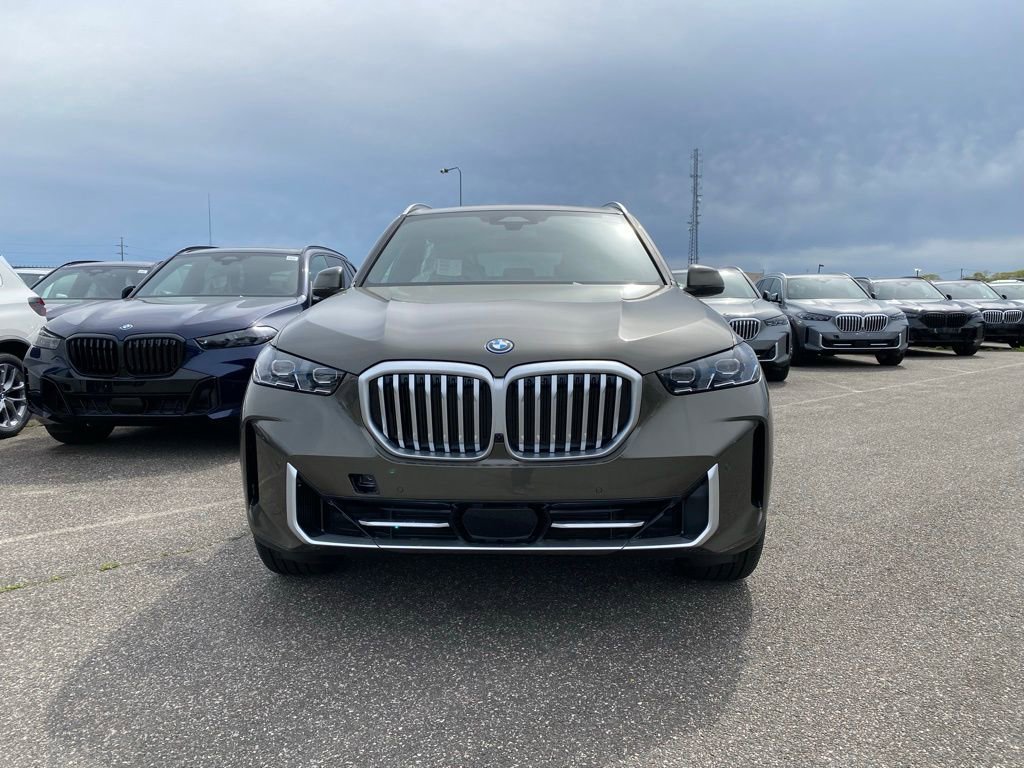 New 2026 BMW X5 xDrive50e AWD/4WD image 2