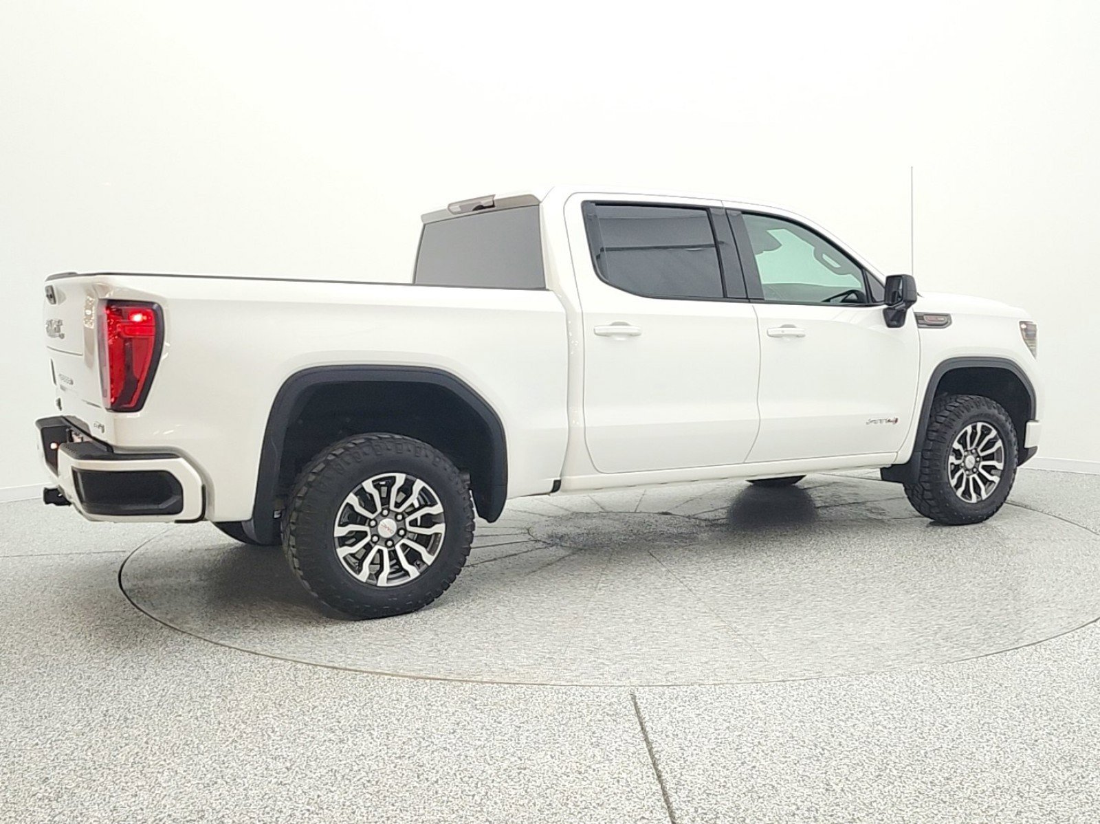 Used 2023 GMC Sierra 1500 AT4 AWD/4WD image 5