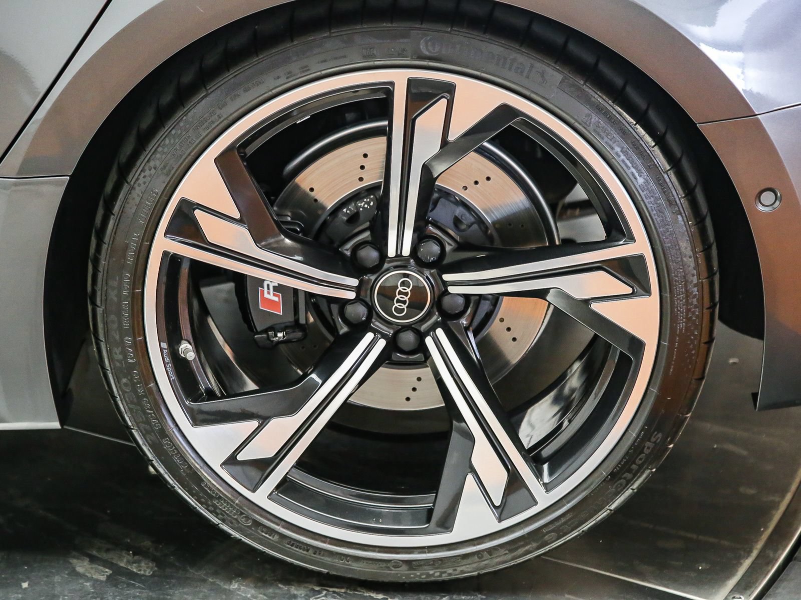 Certified 2025 Audi RS 5 Sportback AWD/4WD image 19