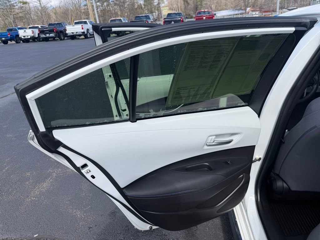 Used 2022 Toyota Corolla SE image 12