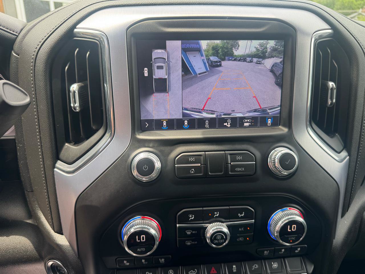 Used 2019 GMC Sierra 1500 SLT w/ SLT Premium Package AWD/4WD image 21