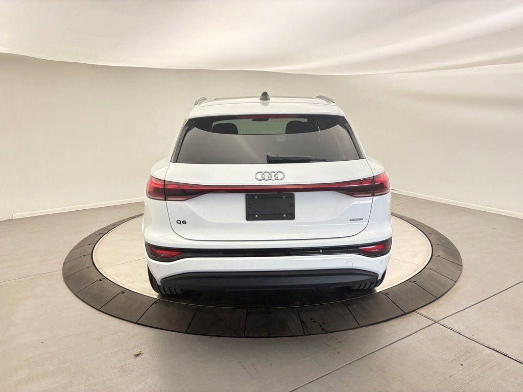 New 2025 Audi Q6 e-tron Premium Plus image 3