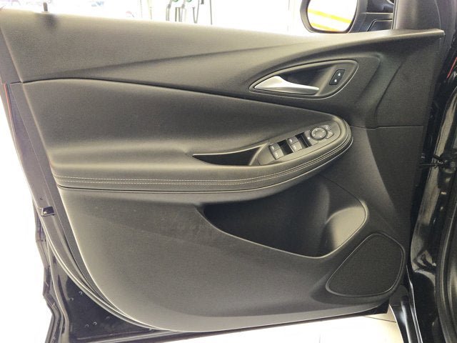 Used 2024 Buick Encore GX Preferred FWD image 17