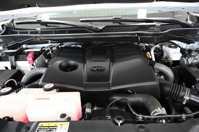 Used 2023 Toyota Tundra SR5 w/ SR5 Convenience Package AWD/4WD image 32