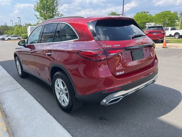 Used 2025 Mercedes-Benz GLC 300 4MATIC image 7
