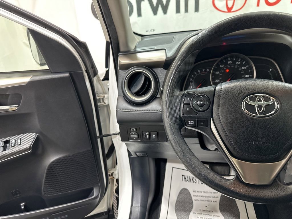 Used 2014 Toyota RAV4 XLE image 26