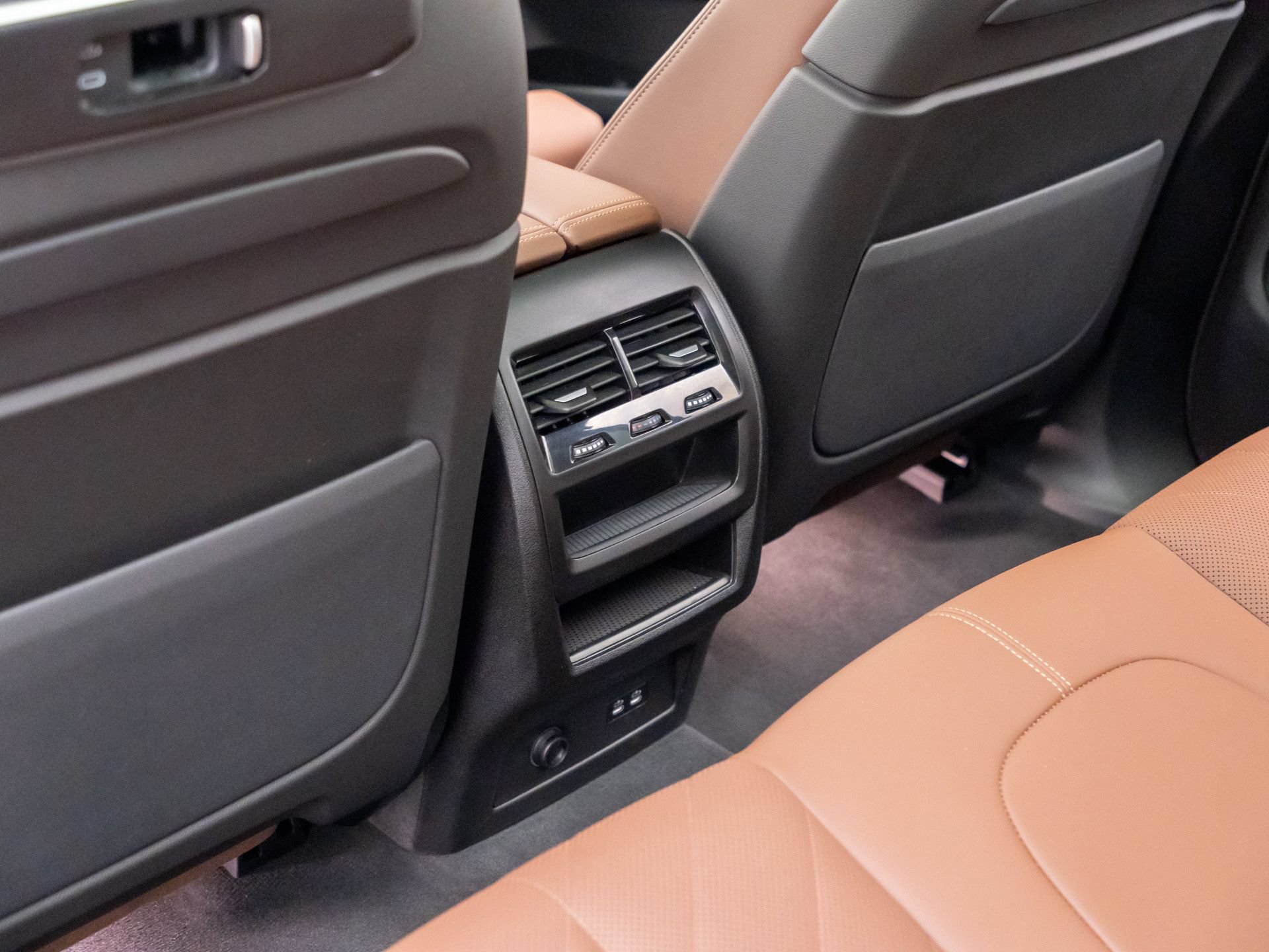 Certified 2026 BMW X5 M60i AWD/4WD image 20