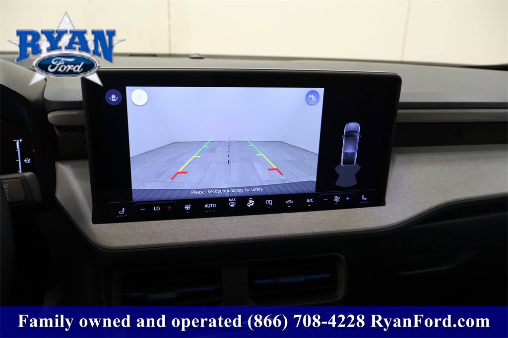 New 2025 Ford Maverick XLT w/ XLT Luxury Package image 24