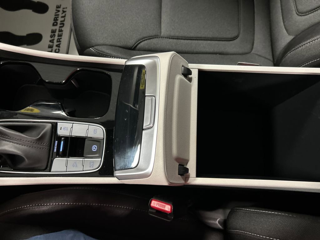 Used 2023 Hyundai Tucson SE image 19