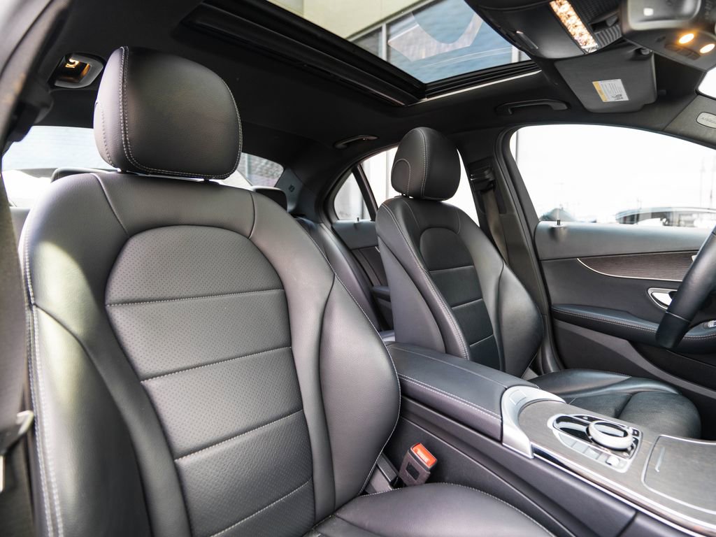Used 2019 Mercedes-Benz C 300 Sedan image 17