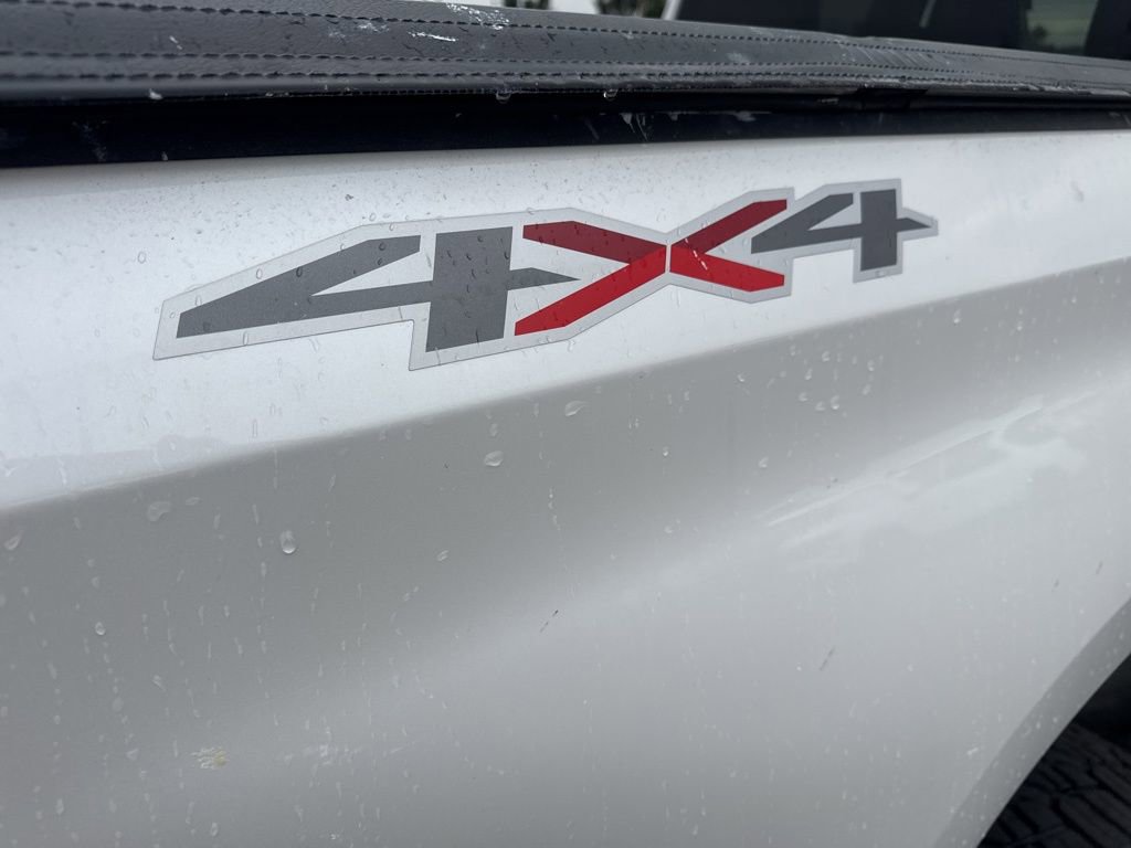 Used 2021 Chevrolet Silverado 1500 LT AWD/4WD image 14
