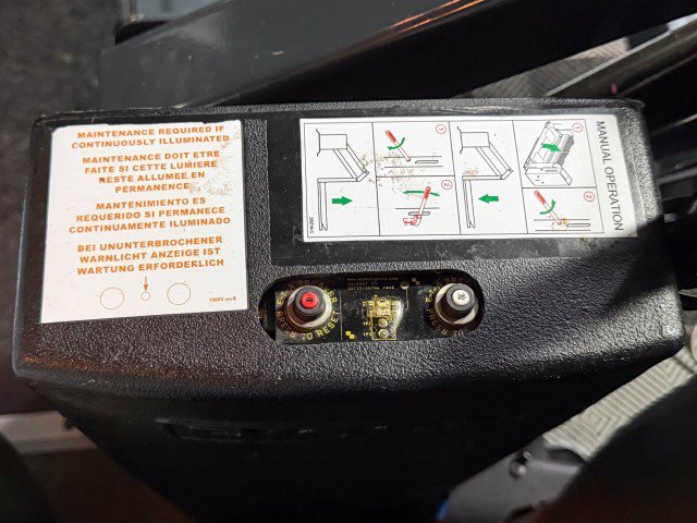 Used 2019 Nissan NV 3500 SL image 40