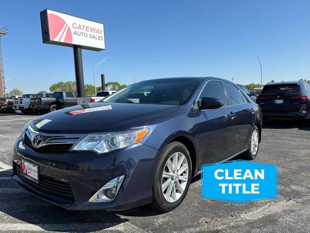 Used 2014 Toyota Camry XLE w/ Leather Package FWD image 1